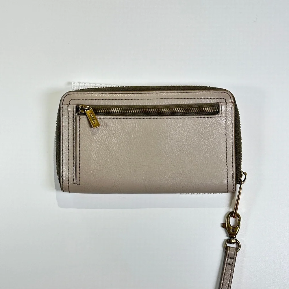 Fossil Wristlet Wallet Zip Around Leather Beige - Picture 4 of 13